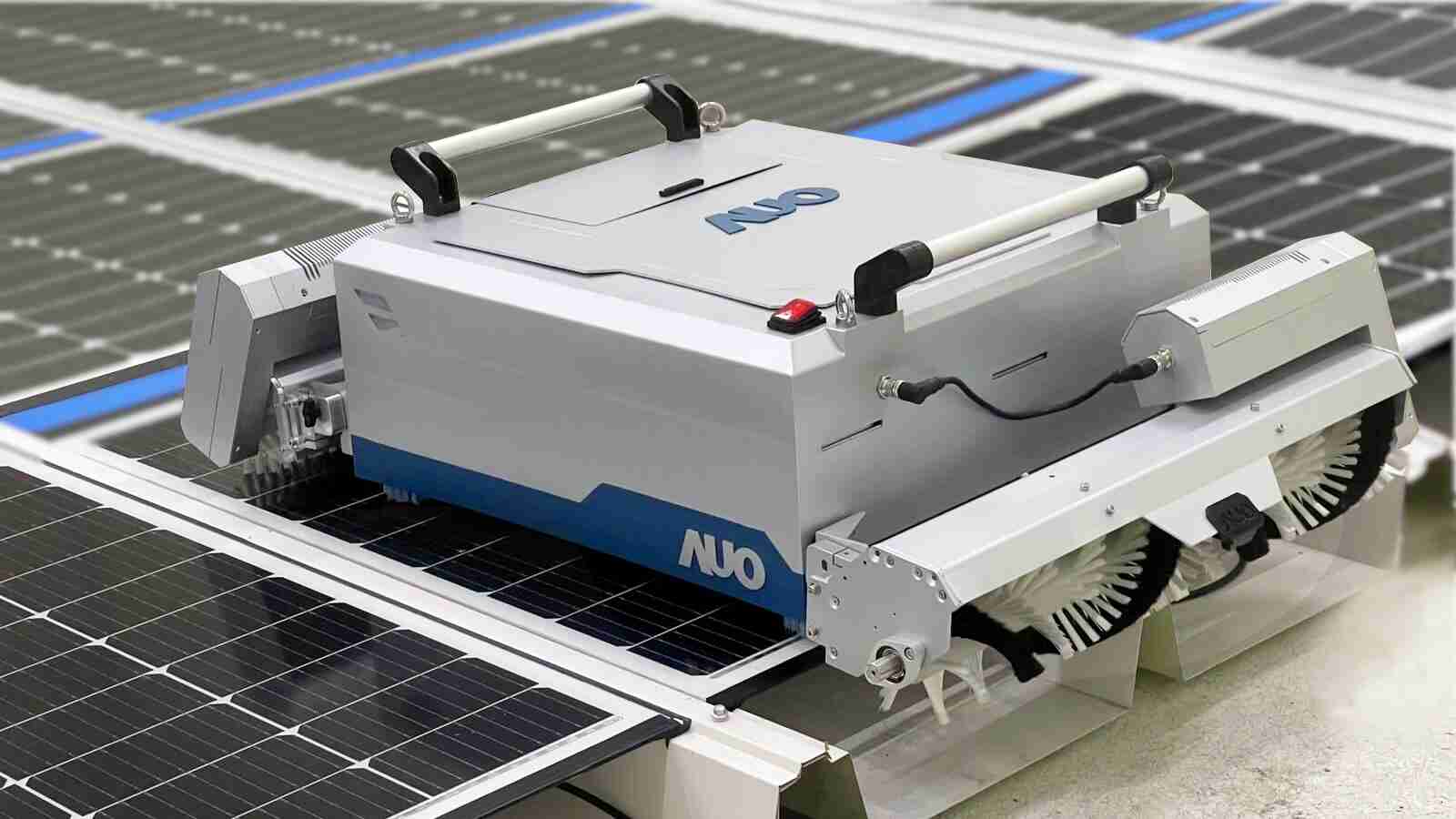 传奇国际致力EPC场域技术升级，，，，导入清洁机器人搭配传感器与AI数据分析，，大幅减少维运成本